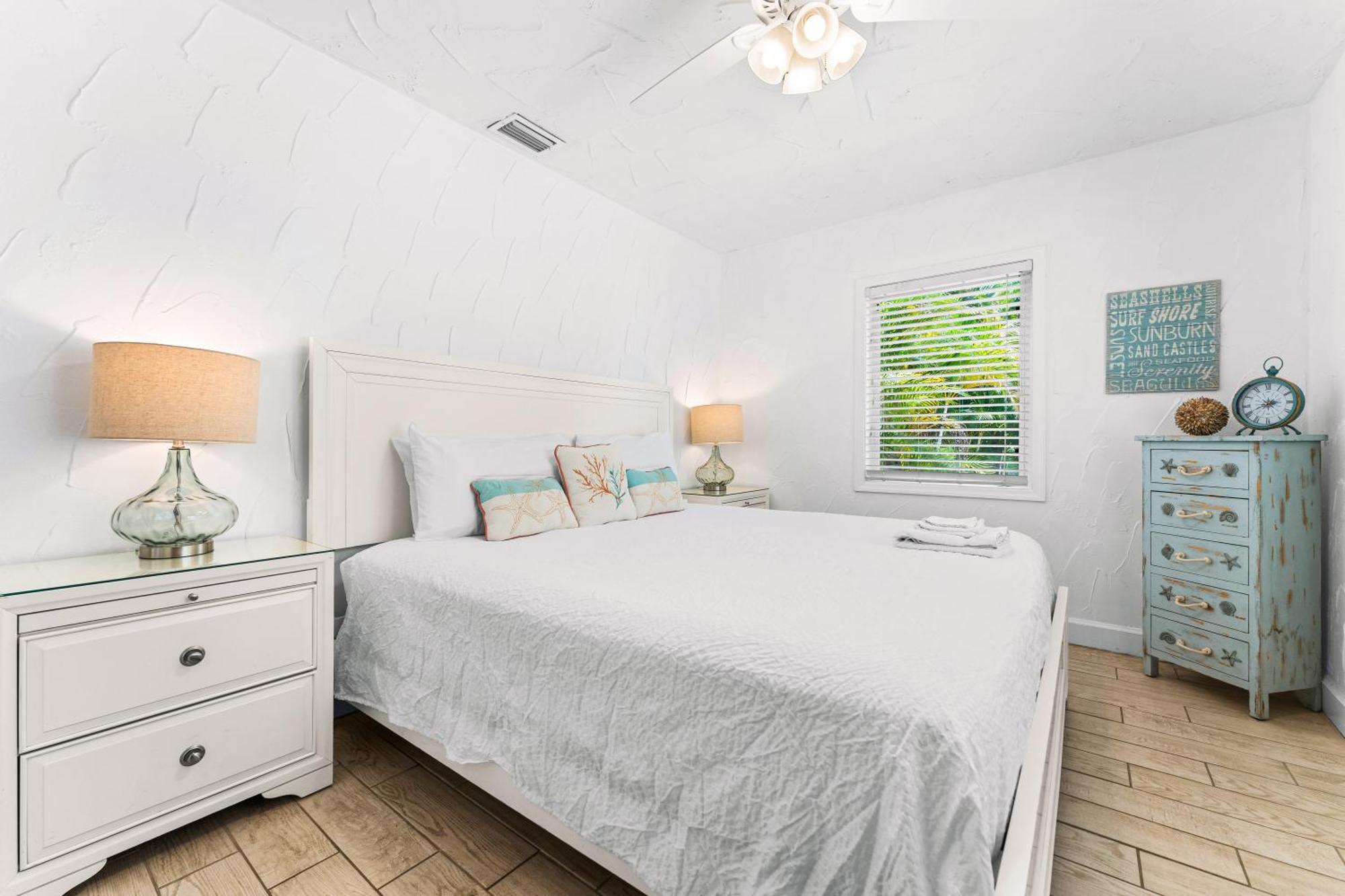 Crescent Beach Villas Siesta Key Exterior photo