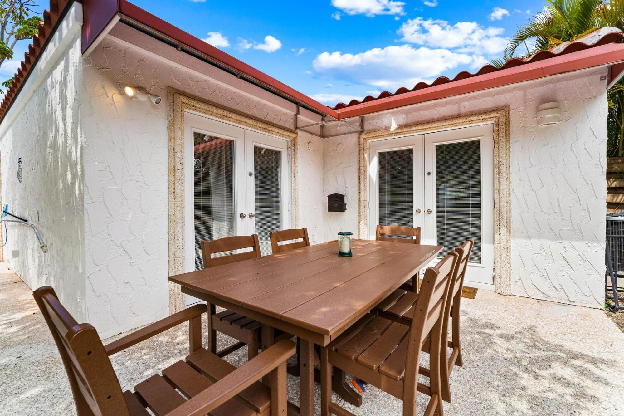 Crescent Beach Villas Siesta Key Exterior photo