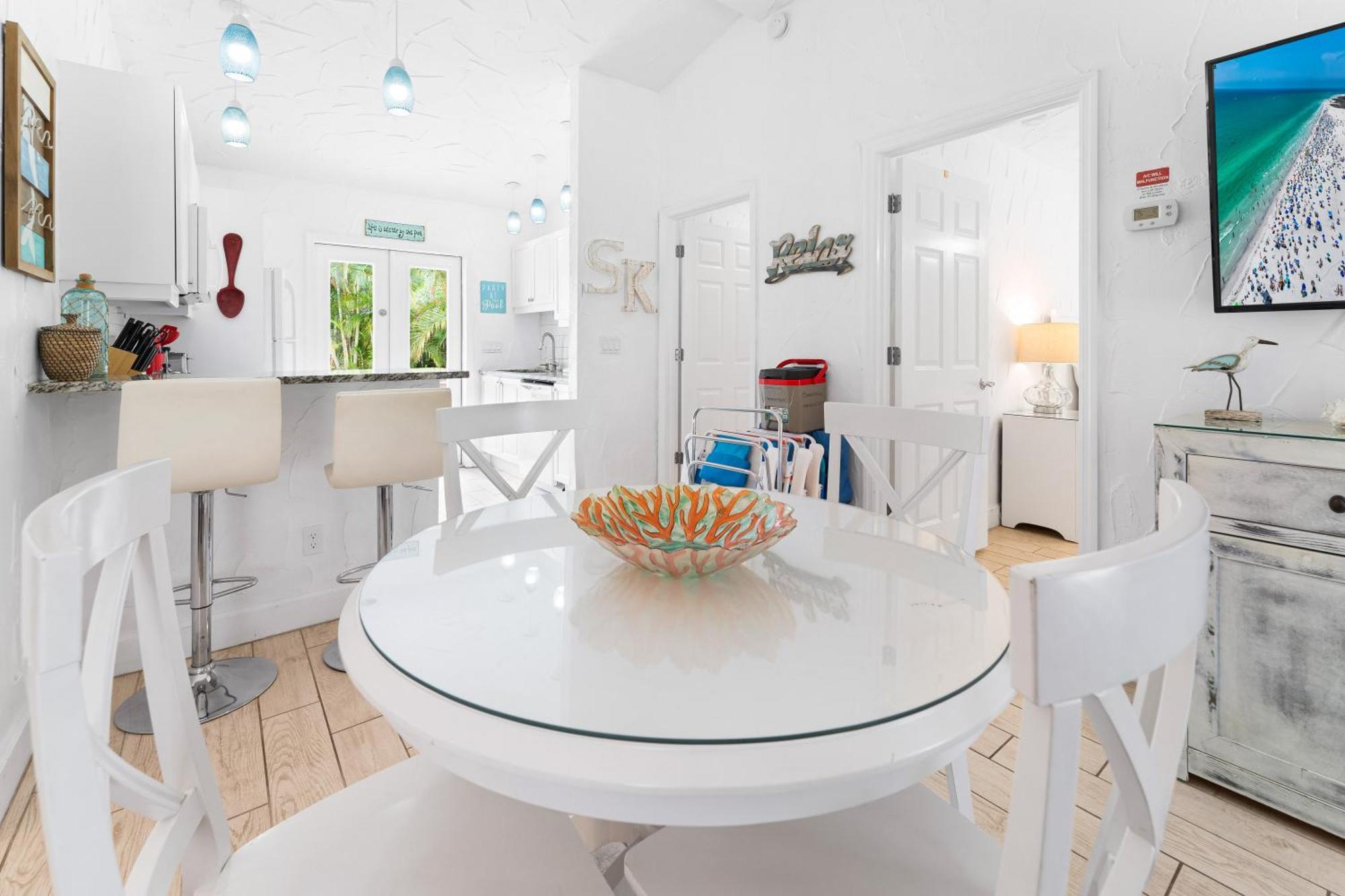 Crescent Beach Villas Siesta Key Exterior photo