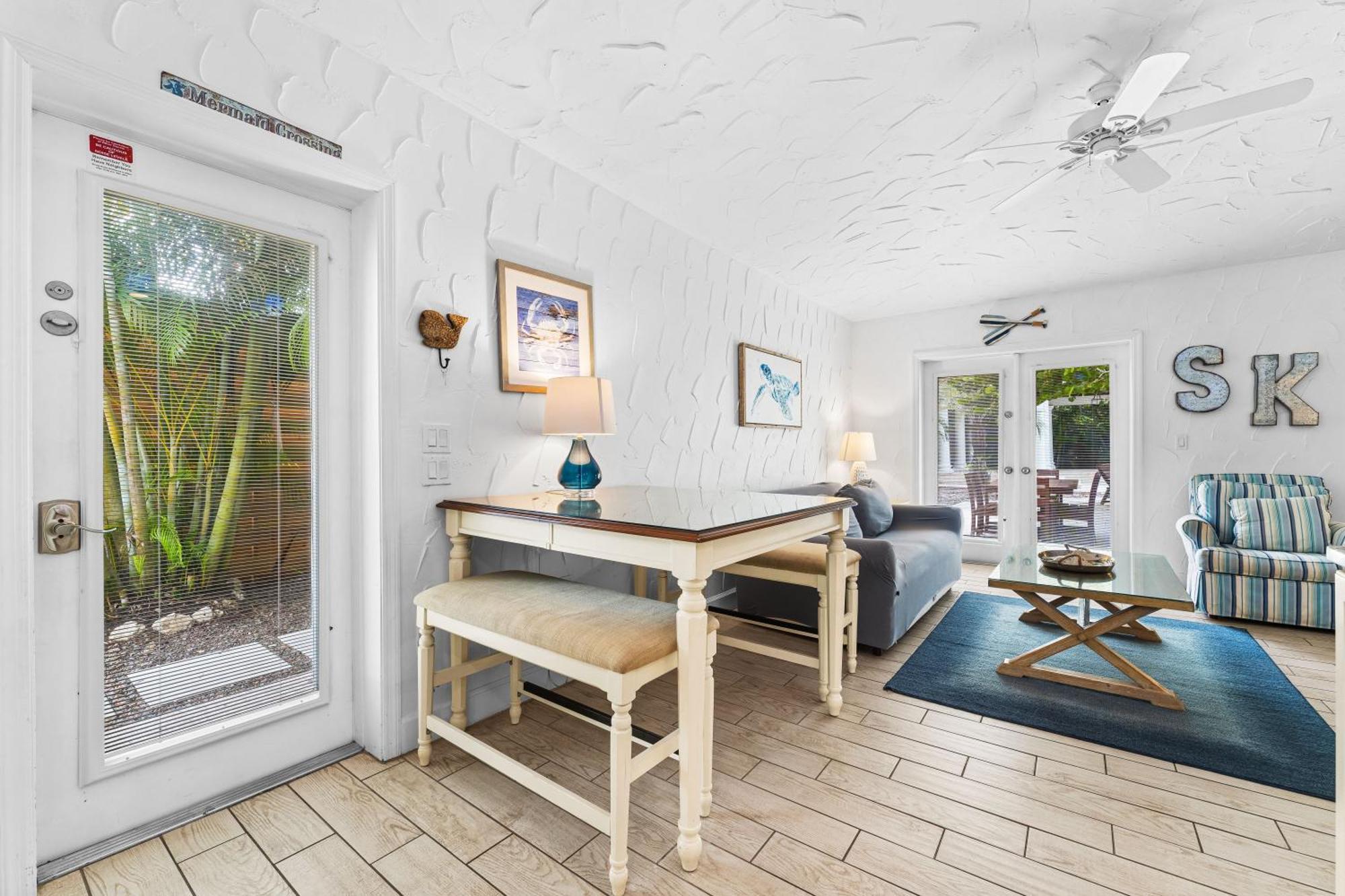 Crescent Beach Villas Siesta Key Exterior photo